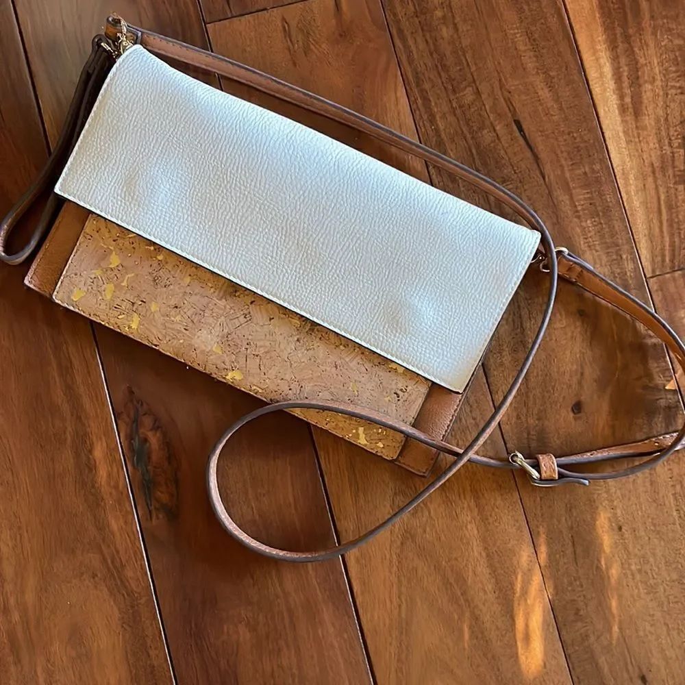 NWOT Chico's White Pebble Leather & Cork Crossbody Bag